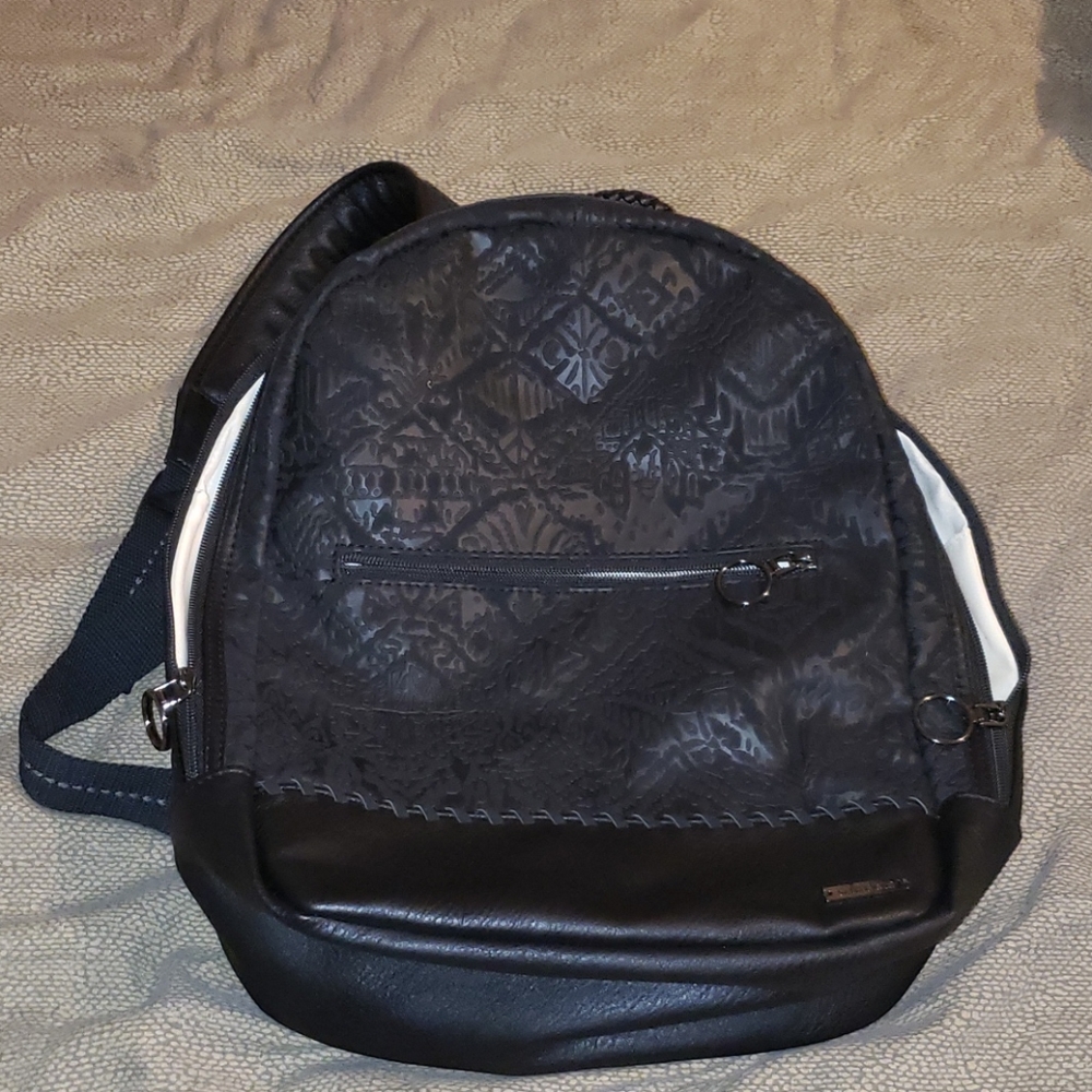 Sakroots Arcadia leather like backpack